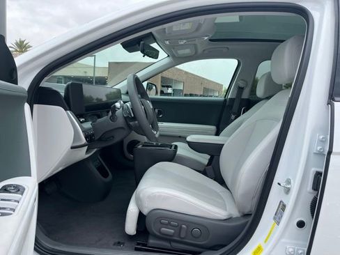 Used 2025 Hyundai Ioniq 5 Limited image 13