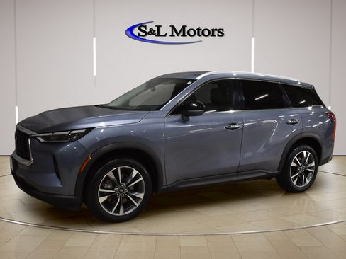 Used 2024 INFINITI QX60 Luxe AWD/4WD image 3