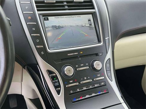 Used 2016 Lincoln MKX Black Label w/ Climate Package image 36