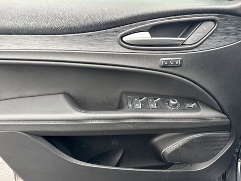 Used 2020 Alfa Romeo Stelvio Sport w/ Cold Weather Package image 17