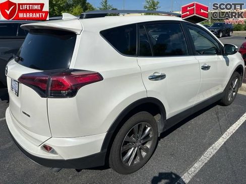 Used 2018 Toyota RAV4 Limited FWD image 1