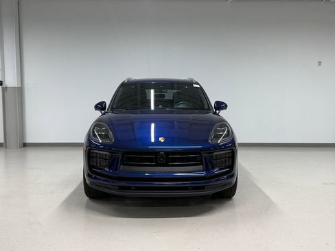 Certified 2024 Porsche Macan S AWD/4WD image 7