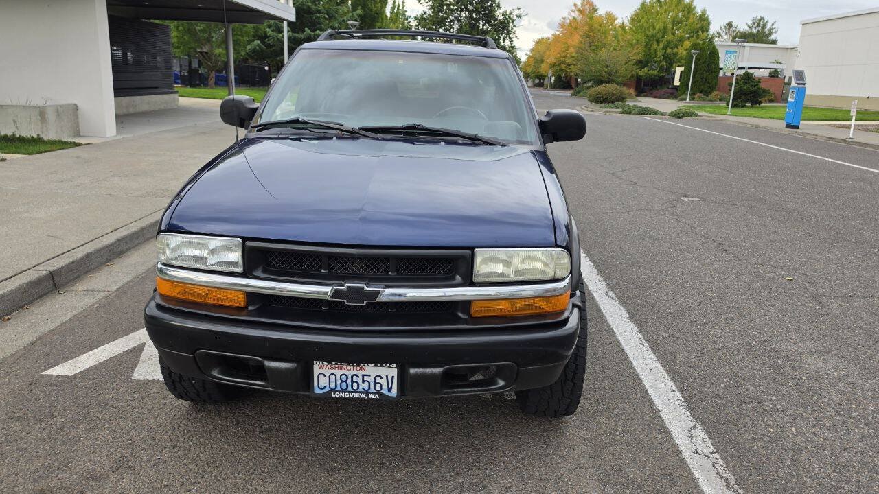 Used 2003 Chevrolet S10 Pickup LS w/ Appearance Package AWD/4WD image 2