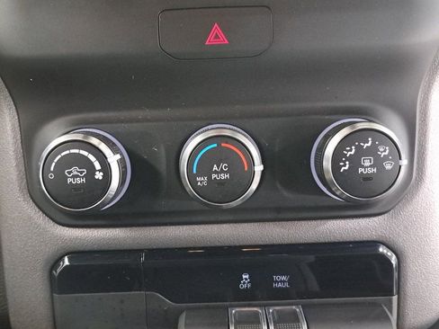 Used 2022 RAM 1500 Big Horn image 22