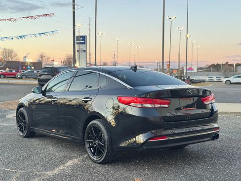 Used 2016 Kia Optima EX image 3
