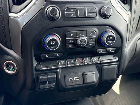 Used 2023 Chevrolet Silverado 2500 LT w/ Convenience Package image 22