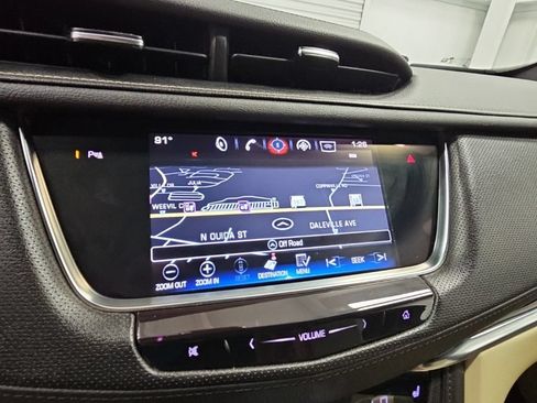 Used 2019 Cadillac XT5 Premium Luxury FWD image 16