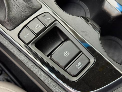 Used 2016 Hyundai Sonata Limited image 30