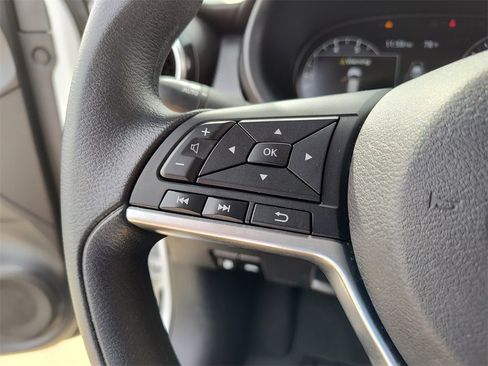 Used 2023 Nissan Kicks SV image 24