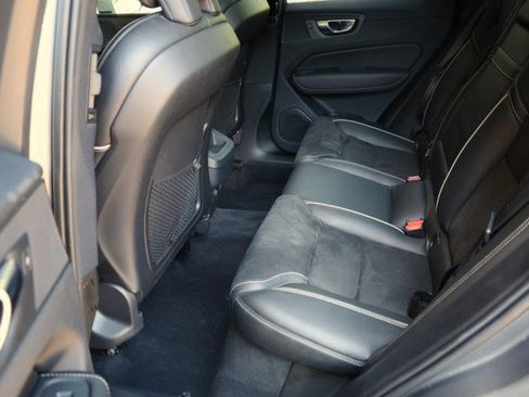 Used 2019 Volvo XC60 T6 R-Design w/ Protection Package Premier AWD/4WD image 33