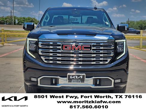 Used 2022 GMC Sierra 1500 Denali w/ Technology Package RWD image 2
