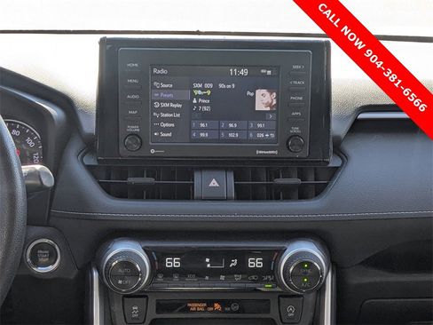 Used 2022 Toyota RAV4 XLE image 19