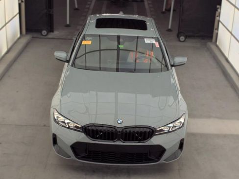 Used 2023 BMW 330i Sedan w/ M Sport Package RWD image 2