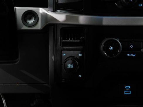 Used 2023 Ford F150 XLT w/ XTR Package image 44