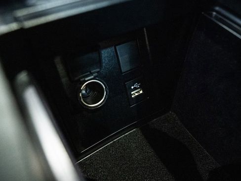 Certified 2024 Toyota Crown Limited image 33