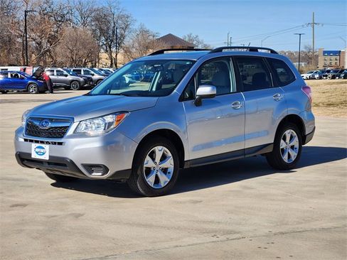 Used 2015 Subaru Forester 2.5i Premium w/ All-Weather Package image 3