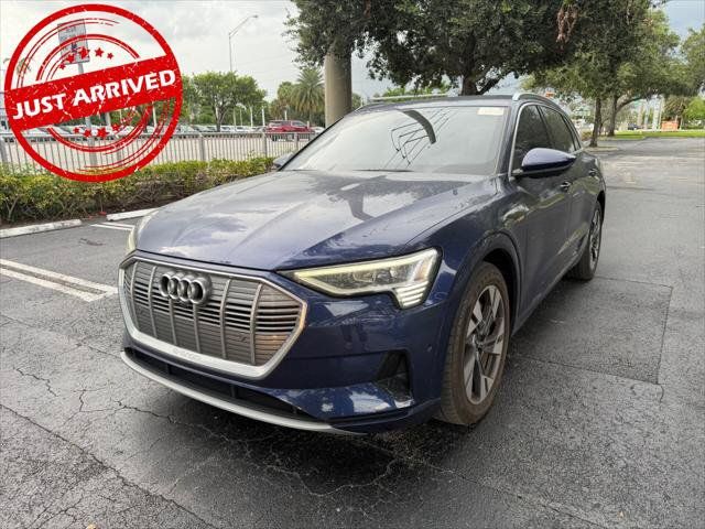 Used 2023 Audi e-tron Premium Plus w/ Premium Plus Package AWD/4WD image 1