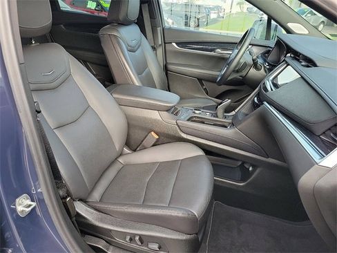 Used 2025 Cadillac XT5 Premium Luxury w/ Technology Package image 19