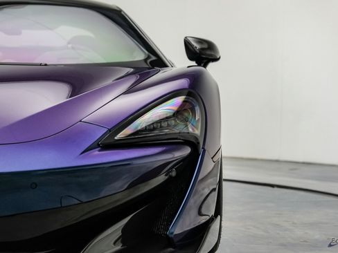 Used 2019 McLaren 600LT RWD image 36