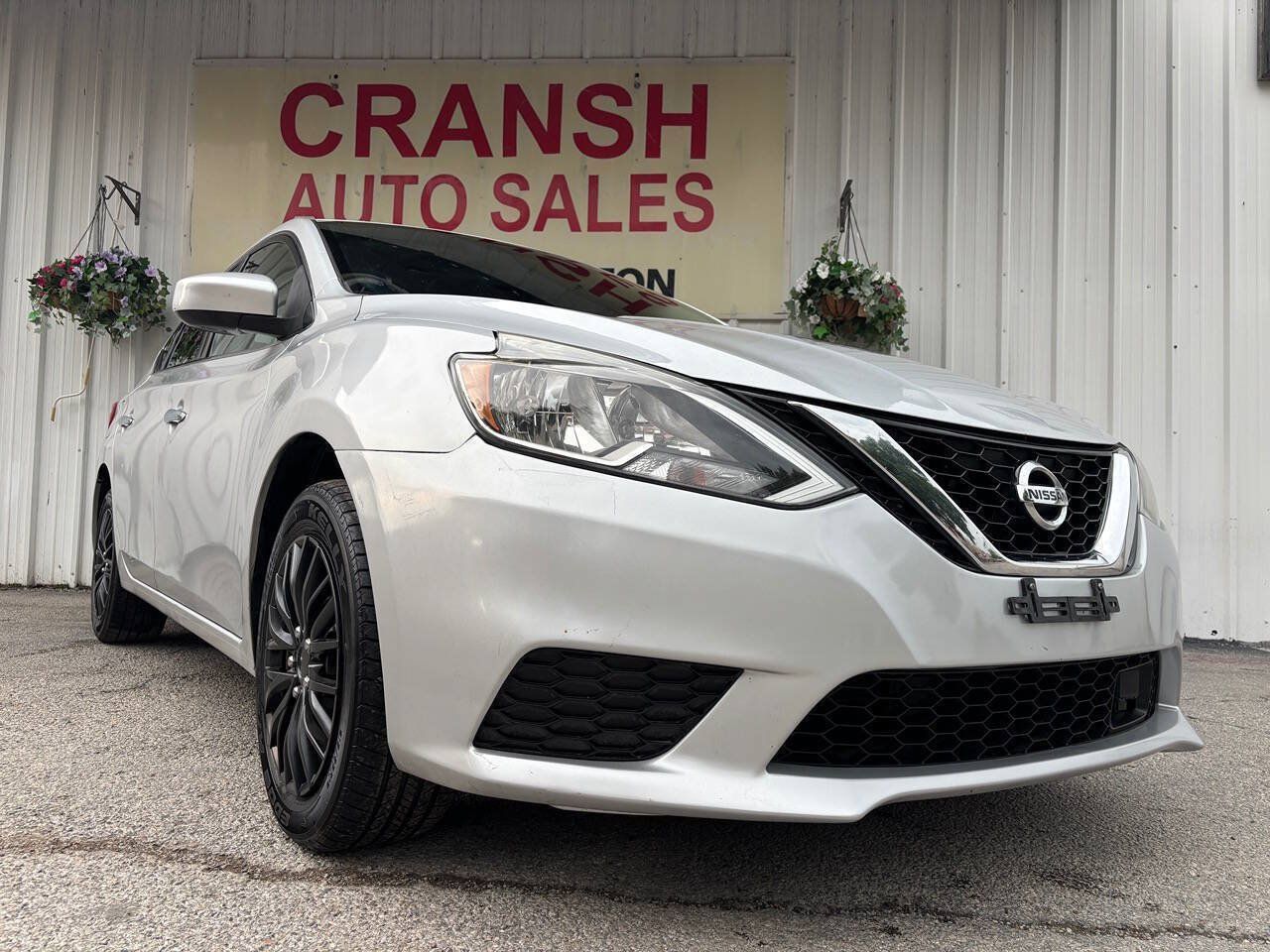 Used 2019 Nissan Sentra S FWD image 1
