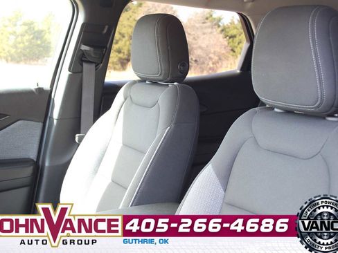 Used 2025 Chevrolet TrailBlazer LT image 24