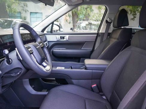 New 2026 Hyundai Santa Fe SE image 17