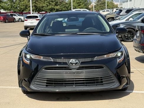 Used 2024 Toyota Corolla LE FWD image 8