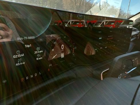 Used 2025 Ford Mustang Premium image 31