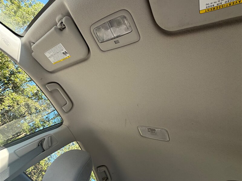 Used 2010 Toyota Corolla LE w/ All Weather Guard Pkg FWD image 16