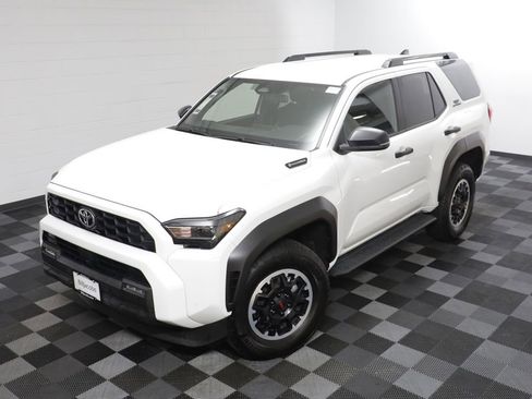 Used 2025 Toyota 4Runner TRD Off-Road AWD/4WD image 2