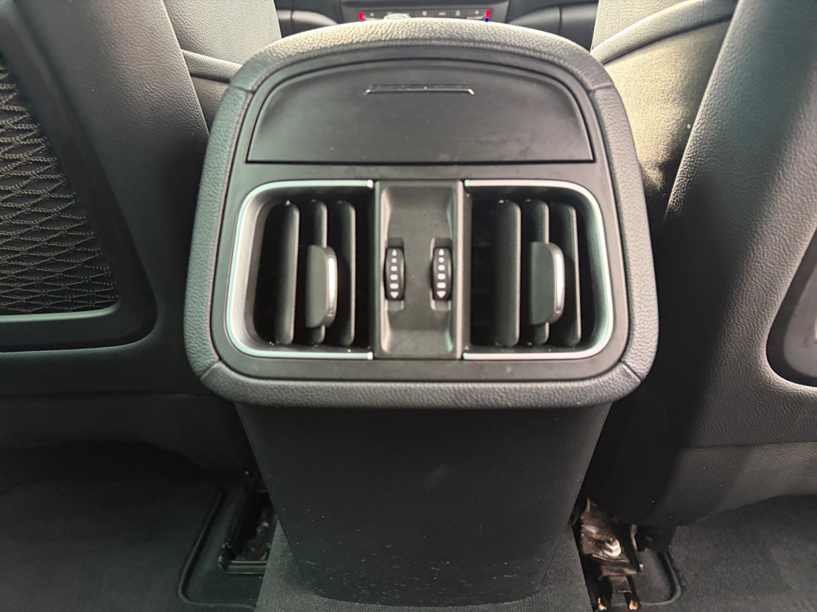 Used 2023 Maserati Levante Modena AWD/4WD image 18