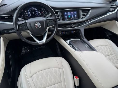 Used 2022 Buick Enclave Avenir AWD/4WD image 15