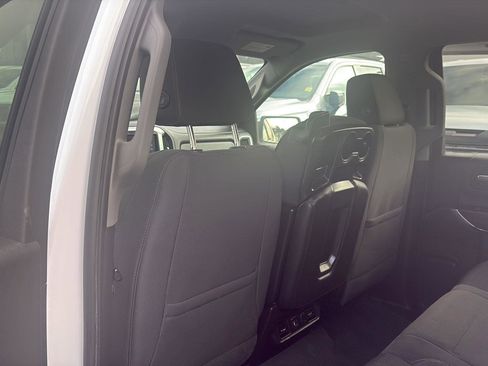 Used 2019 GMC Sierra 1500 SLE w/ SLE Value Package AWD/4WD image 16