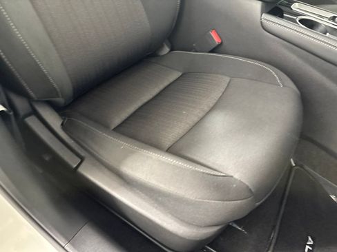 Used 2023 Nissan Altima 2.5 SV w/ SV Premium Package FWD image 33