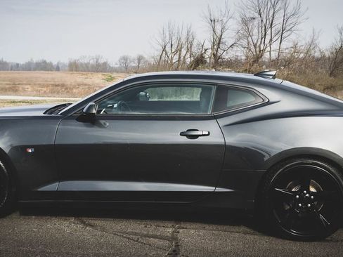 Used 2017 Chevrolet Camaro LT w/ RS Package image 4