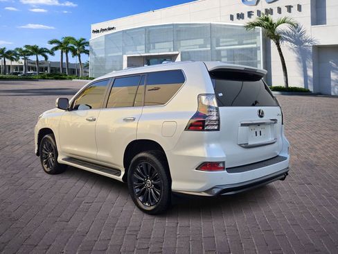 Used 2023 Lexus GX 460 Luxury w/ Sport Design Package image 5