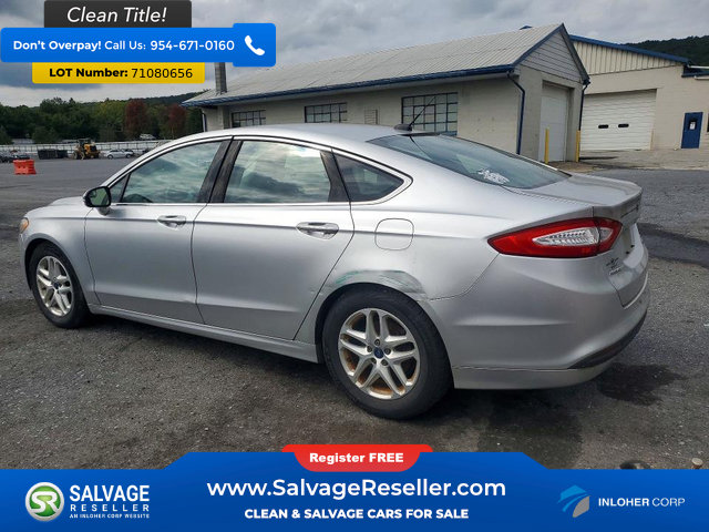 Used 2015 Ford Fusion SE w/ Equipment Group 202A FWD image 3
