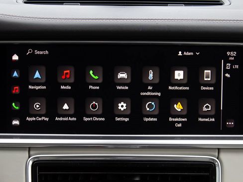 Used 2023 Porsche Panamera GTS w/ Premium Package image 16