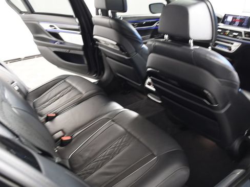 Used 2020 BMW M760i xDrive w/ Luxury Rear Seating Package AWD/4WD image 22