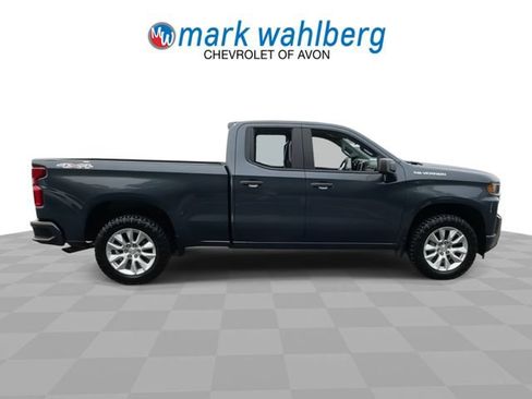 Certified 2020 Chevrolet Silverado 1500 Custom w/ Custom Value Package AWD/4WD image 9