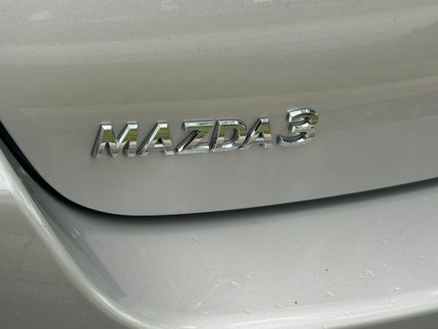 Used 2025 MAZDA MAZDA3 s FWD image 10