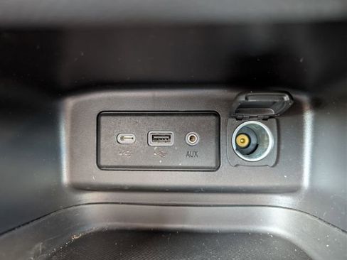 Used 2024 Chevrolet Equinox LT FWD image 26