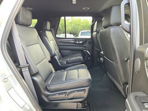 Used 2024 GMC Yukon Denali RWD image 11