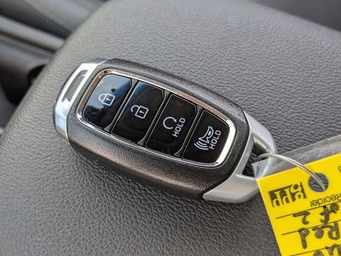 Used 2022 Hyundai Kona Limited w/ Cargo Package FWD image 28