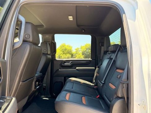 Used 2025 GMC Sierra 2500 AT4 AWD/4WD image 24