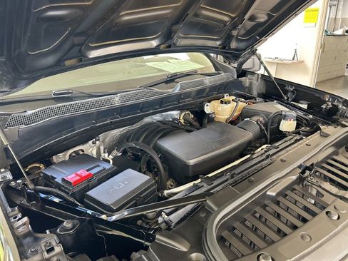 Used 2019 Chevrolet Silverado 1500 Custom image 9