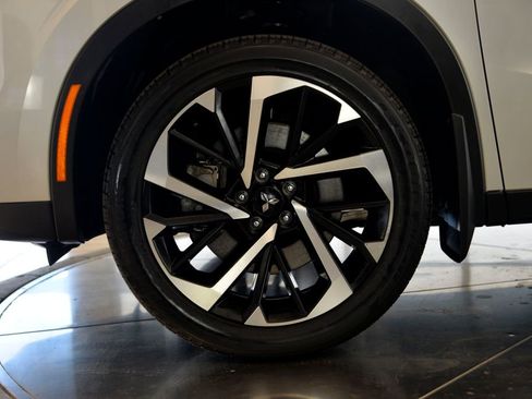 Used 2022 Mitsubishi Outlander SE AWD/4WD image 11