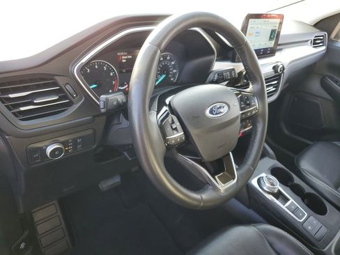 Used 2022 Ford Escape SEL image 11