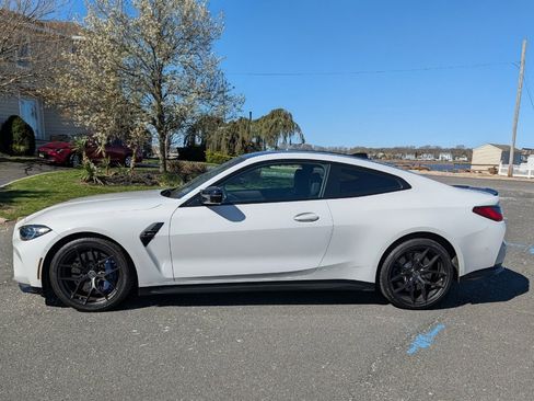 Used 2021 BMW M4 Coupe image 9