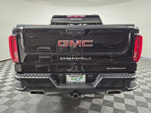 Used 2022 GMC Sierra 1500 Denali w/ Denali Reserve Package AWD/4WD image 6